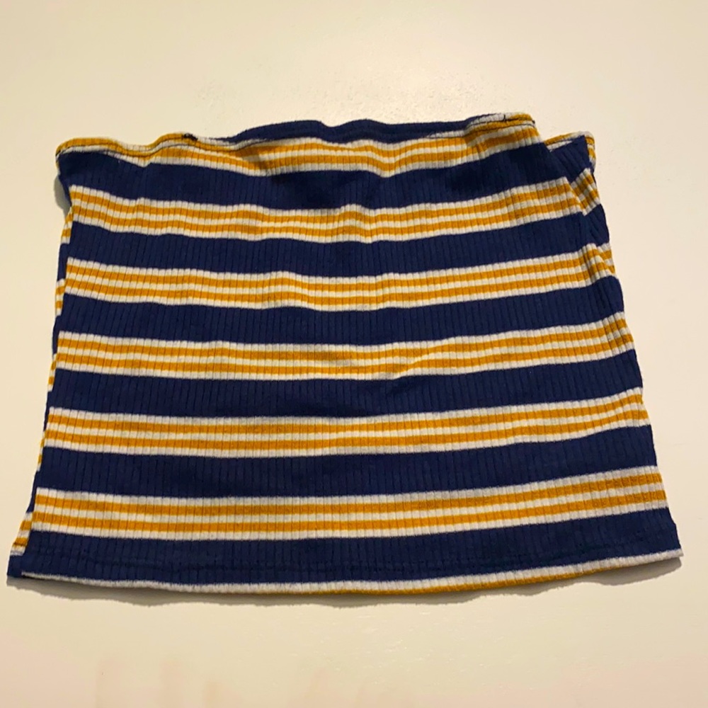 Stripped strapless crop top